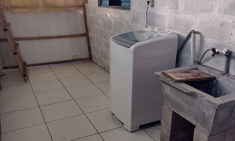 Casa Com Móveis.....