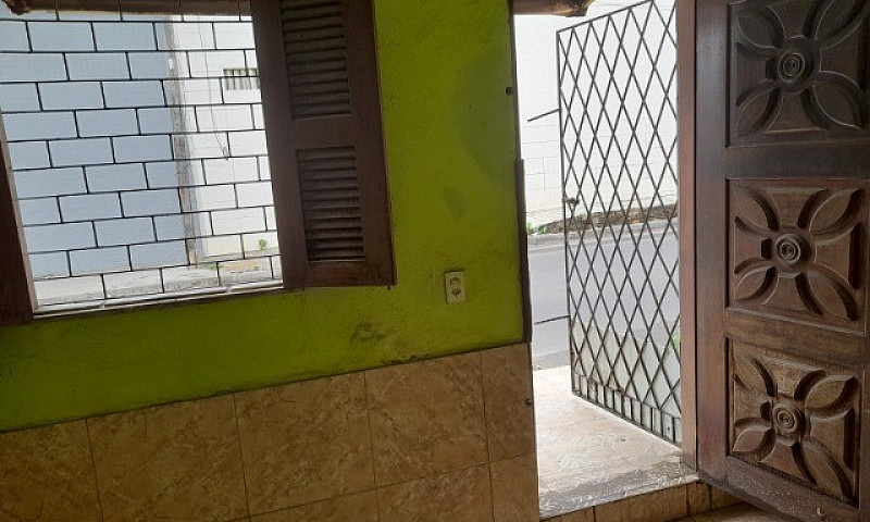 Casa Em Rua Bem Movi...
