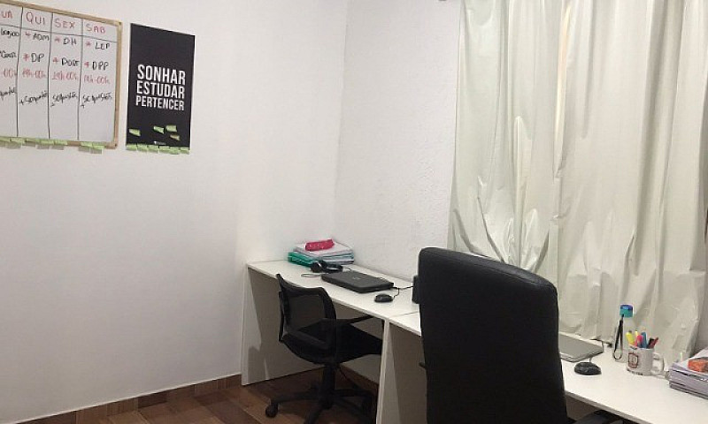 Ótima Casa De 3 Quar...