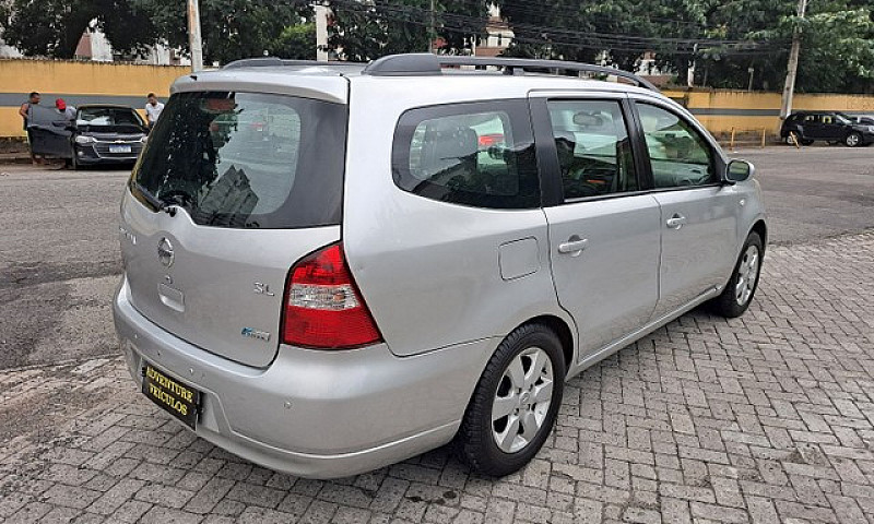 Livina 2012 Automáti...