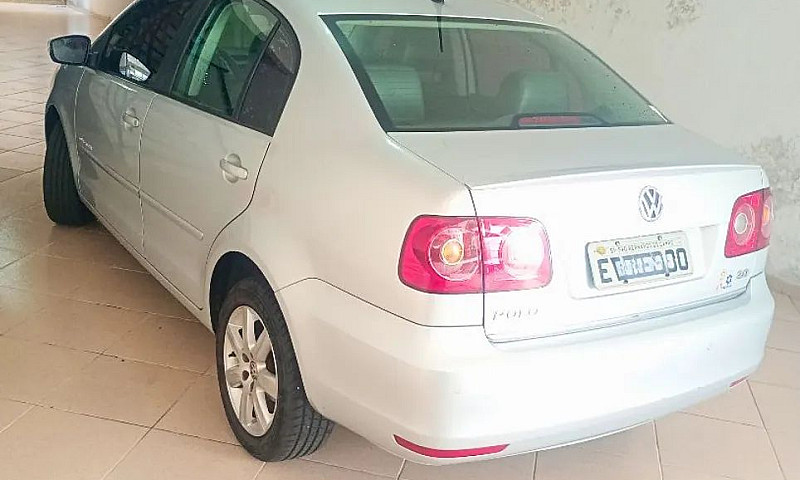 Volkswagen Polo Sed....