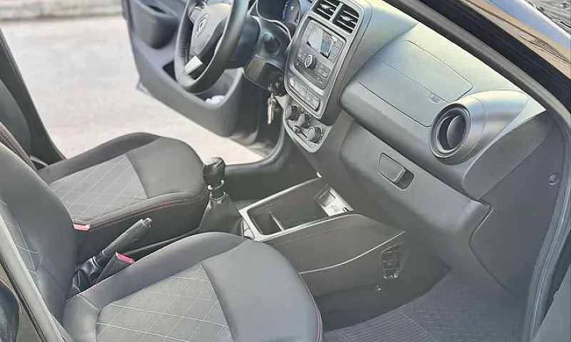 Renault Kwid Zen 1.0...
