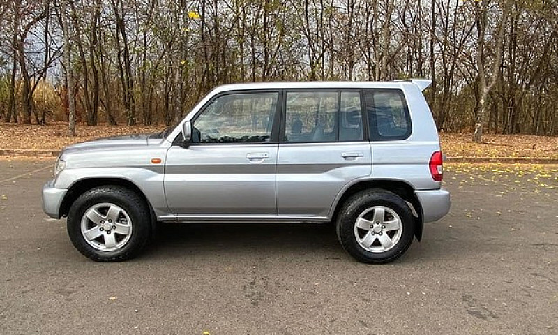 Mitsubishi Pajero Tr...
