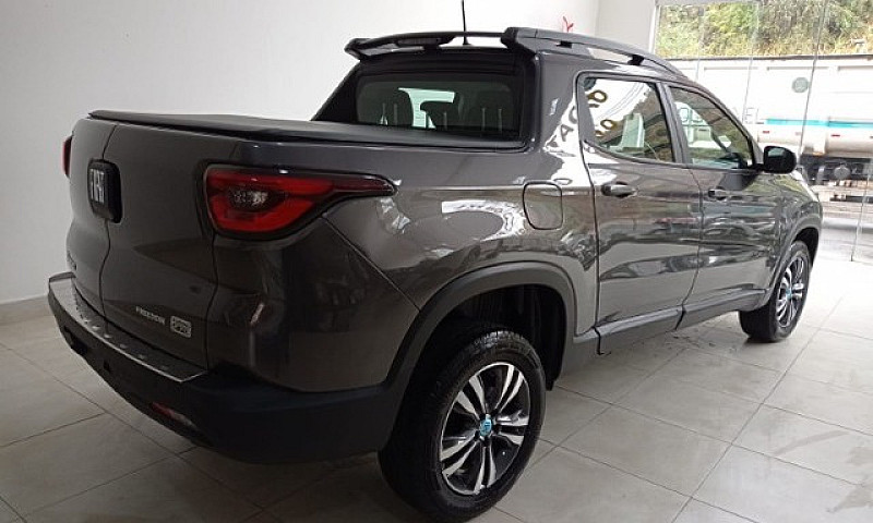 Fiat Toro Freedom 1....