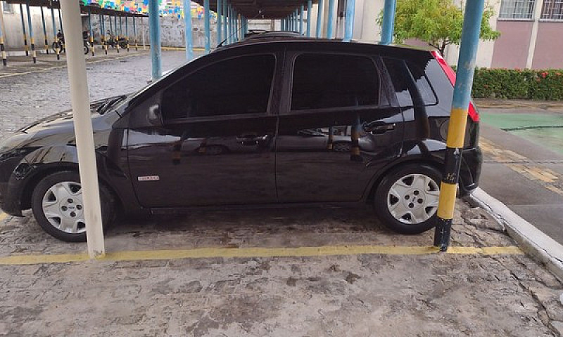 Fiesta Hatch Complet...