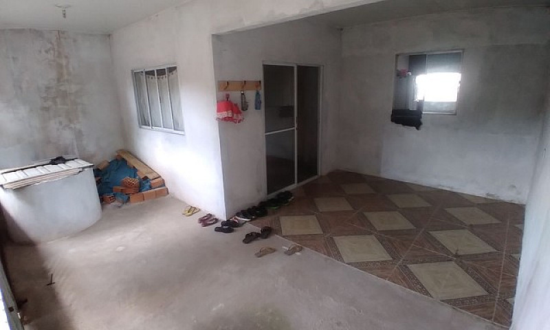 Vendo Uma Casa ...