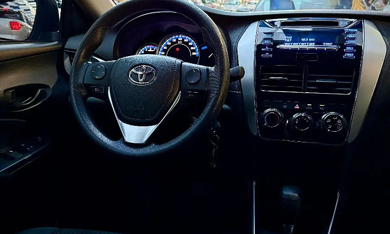 Toyota Yaris Xl Live...