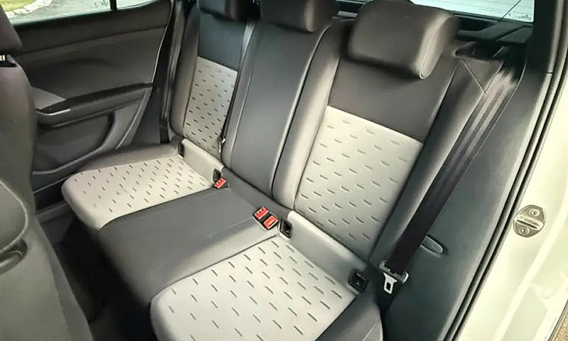 Volkswagen T-Cross C...