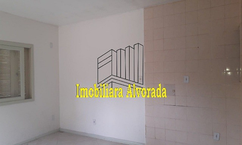 Alugo Ótima Casa No ...