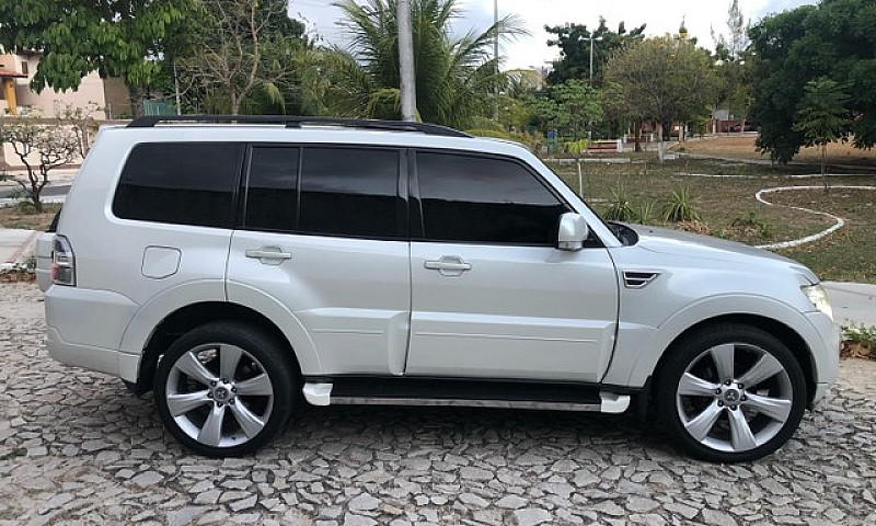 Pajero Full Hpe Dies...