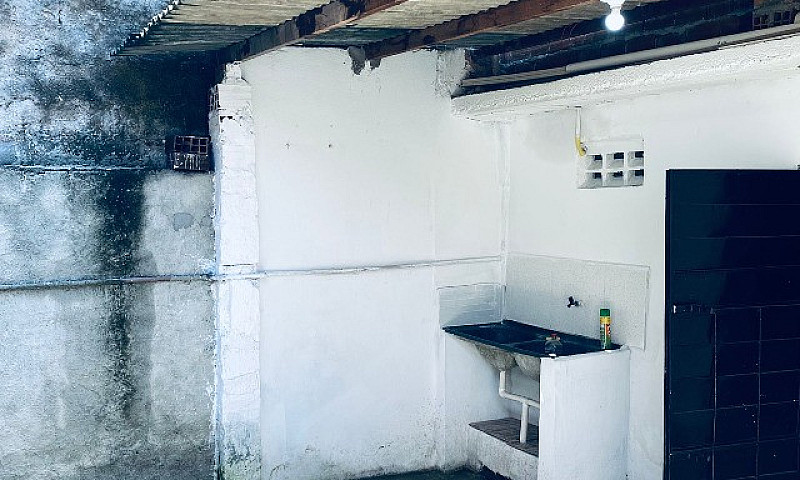 Alugo Casa 2 Quartos...