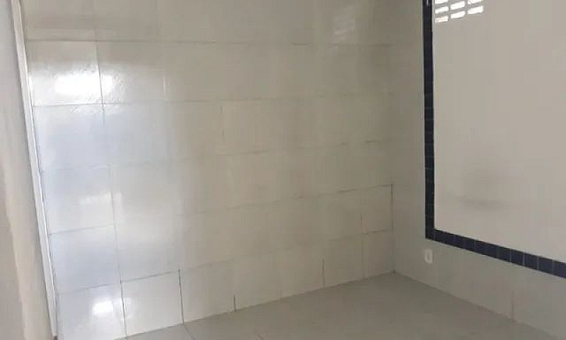Aluga-Se Casa...