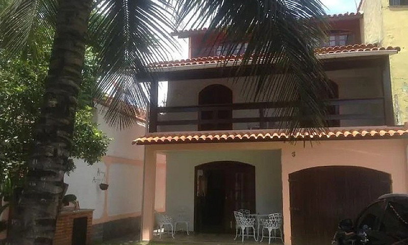 Linda Casa Em Arraia...