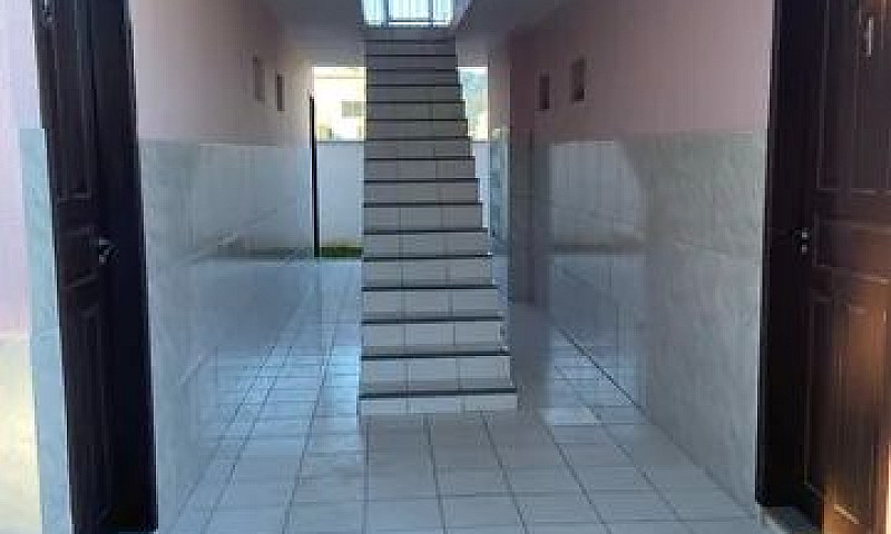 Alugo...