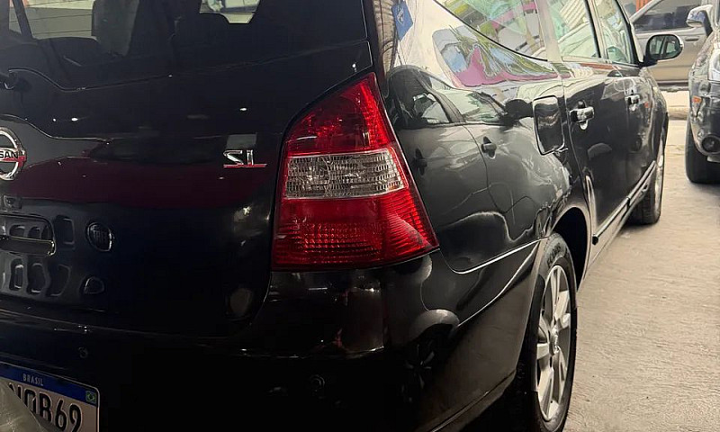 Nissan Livina Grand ...