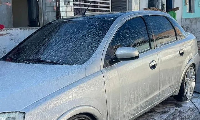 Chevrolet Corsa Seda...