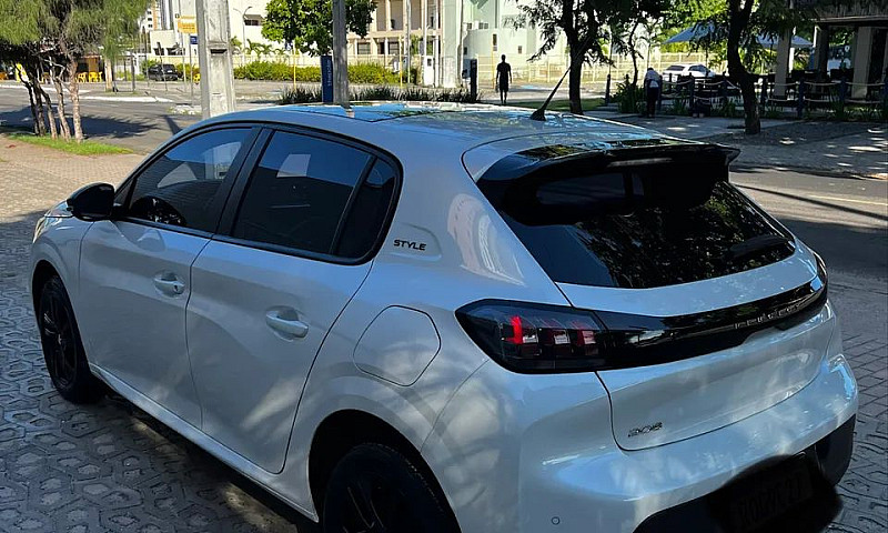 Peugeot 208 Style 1....