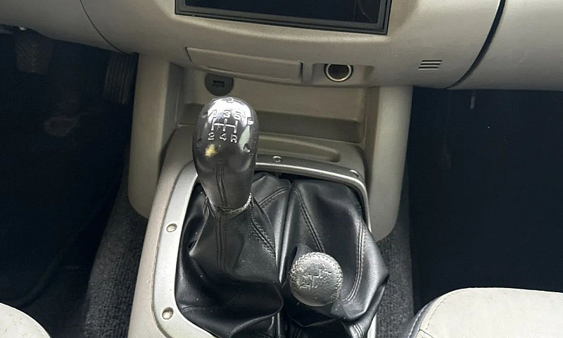 Mitsubishi L200 Trit...