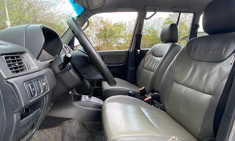 Mitsubishi Pajero Tr...