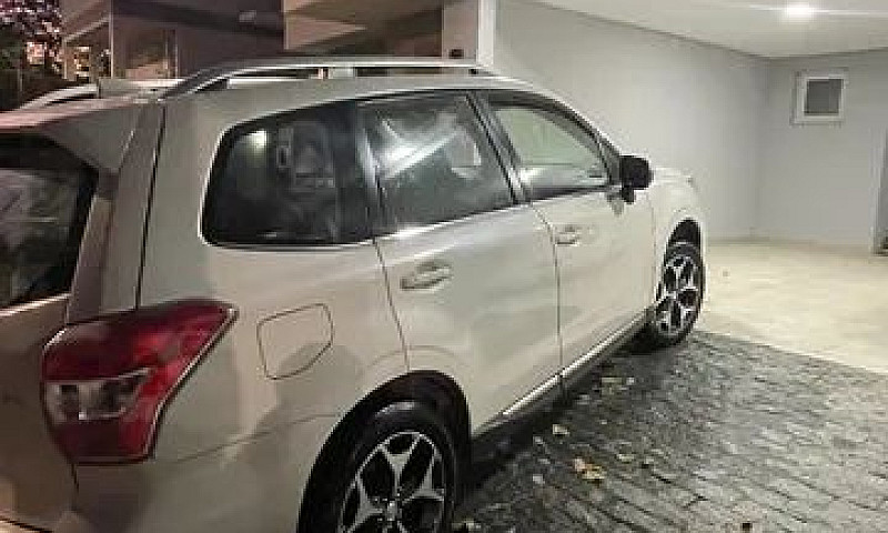 Subaru Forester 2.0S...