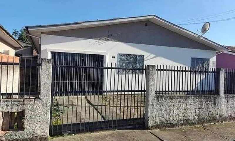 Vendo Casa Com 4 Qua...