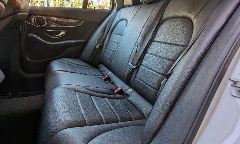 Mercedes Benz C180 2...