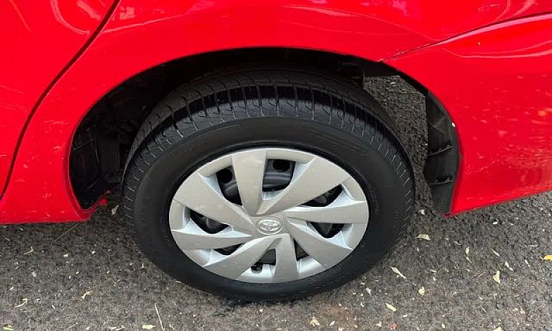 Etios Sedan 2020 Úni...