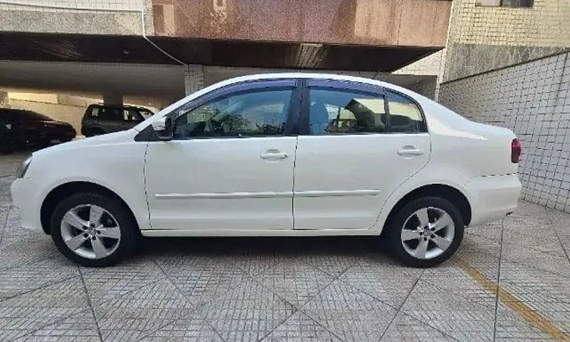 Volkswagen Polo Seda...