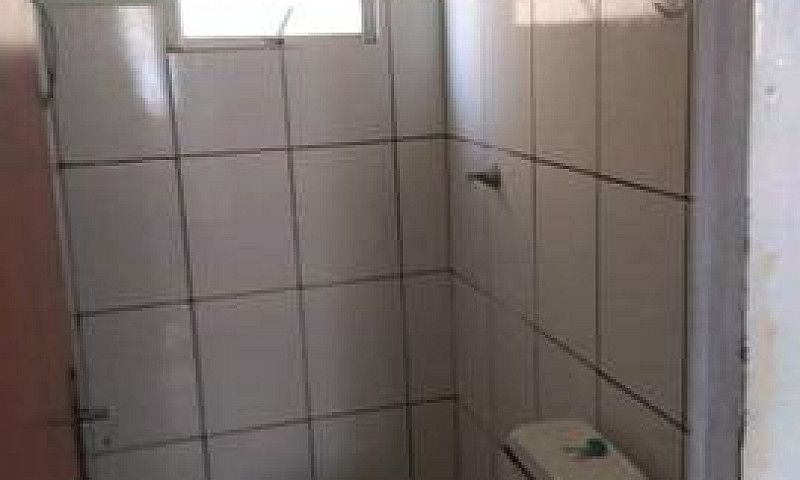 Aluga Se Apartamento...