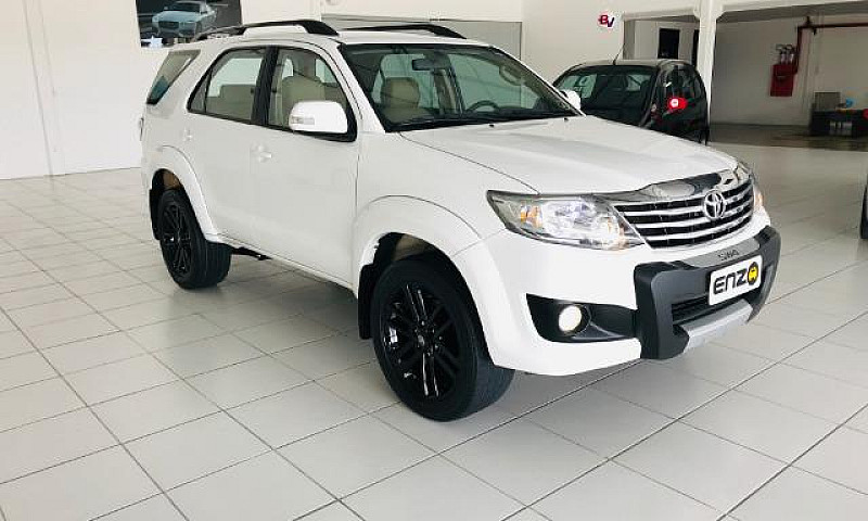 Toyota Hilux Sw4 2.7...