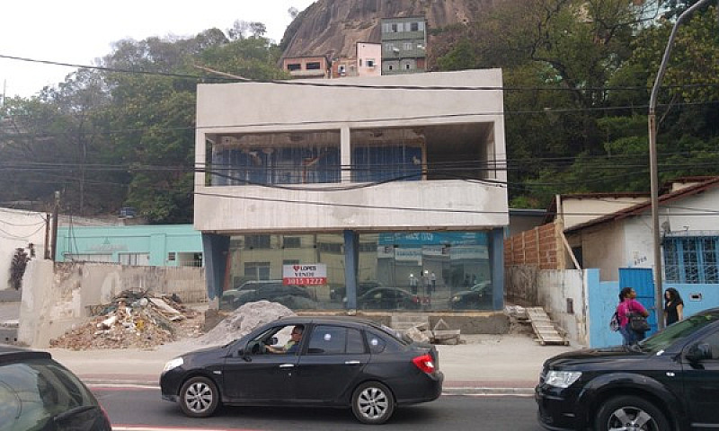 Vitória - Casa Comer...
