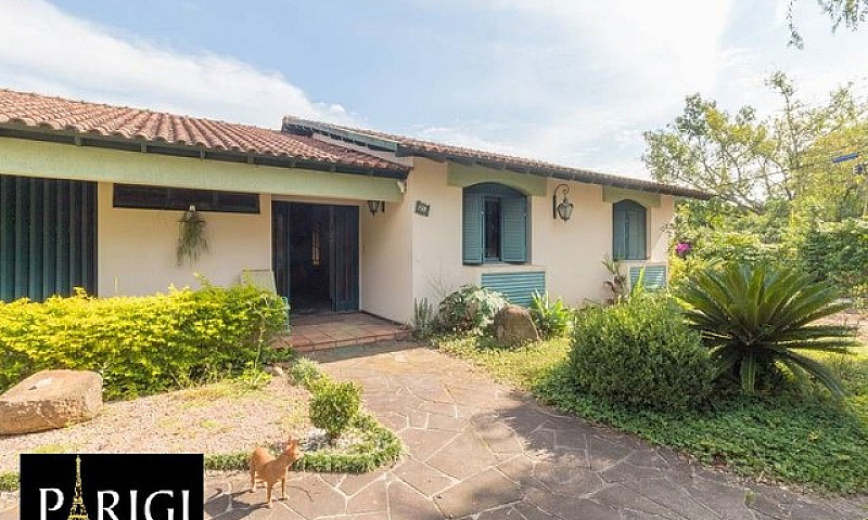 Casa Com 4 Dormitóri...