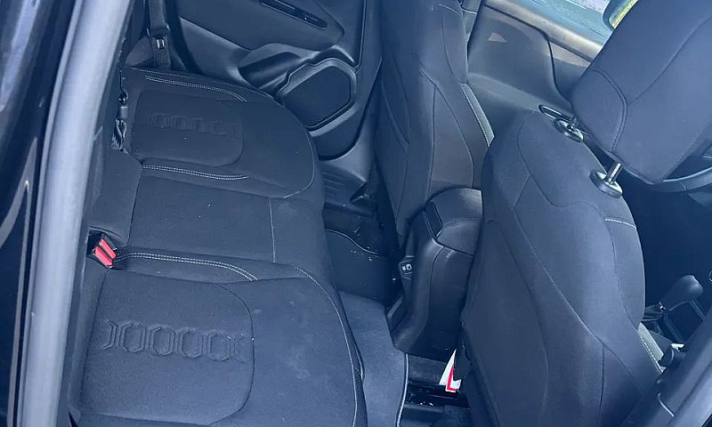 Jeep Renegade T270 1...