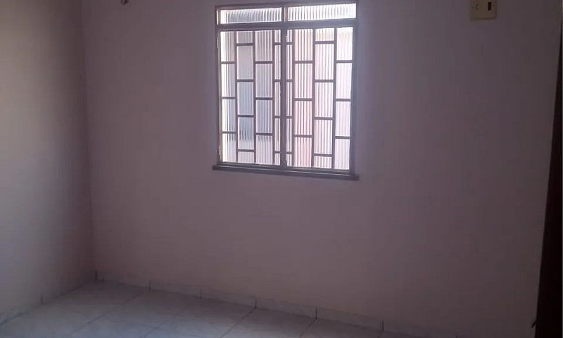 Aluga-Se Casa No Bai...