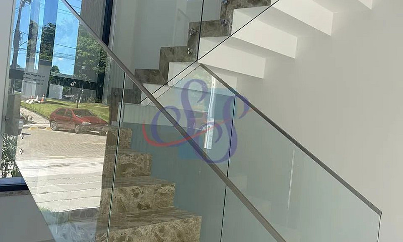 Linda Casa Com 4 Suí...