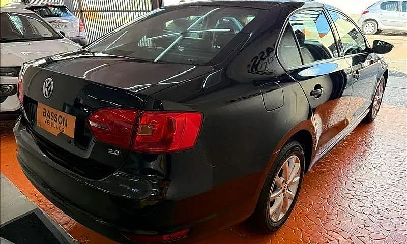 Volkswagen Jetta 2.0...