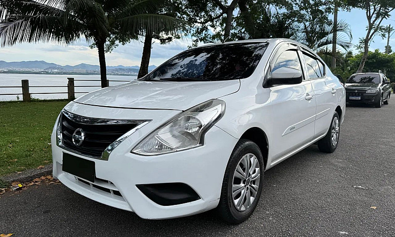Nissan Versa 1.0 12V...