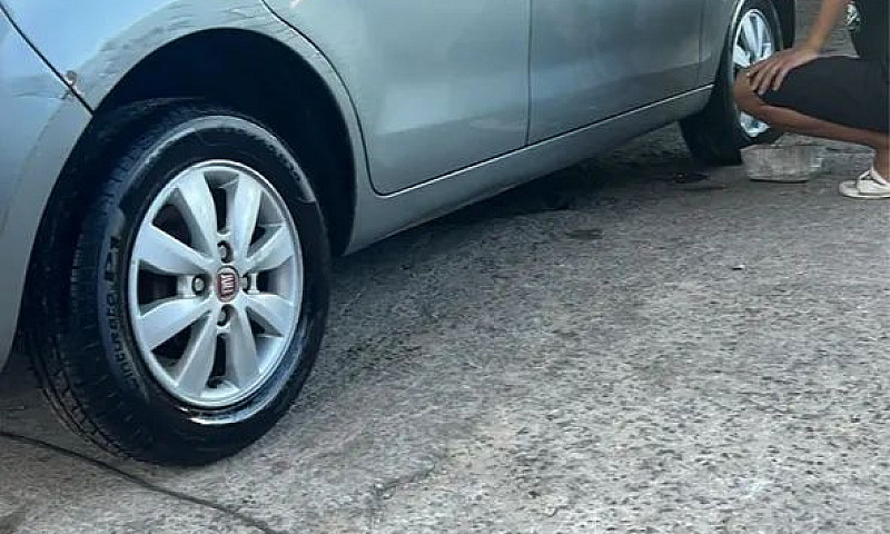 Fiat Palio Attra./It...