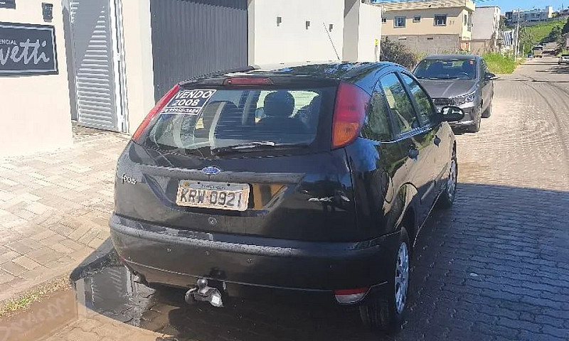 Ford Focus 1.6 S/Se/...