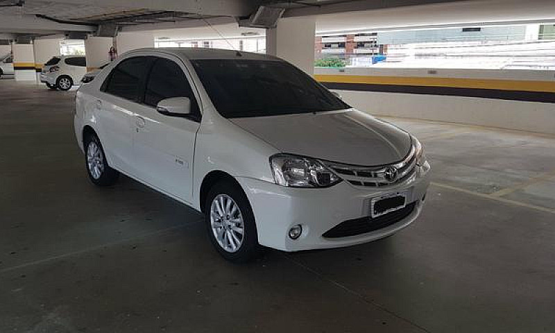 Toyota Etios 1.5 Xls...