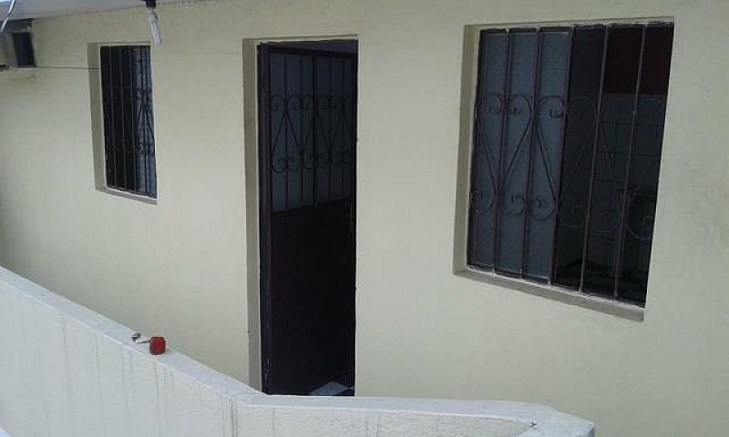 Alugo Casa No D.pedr...