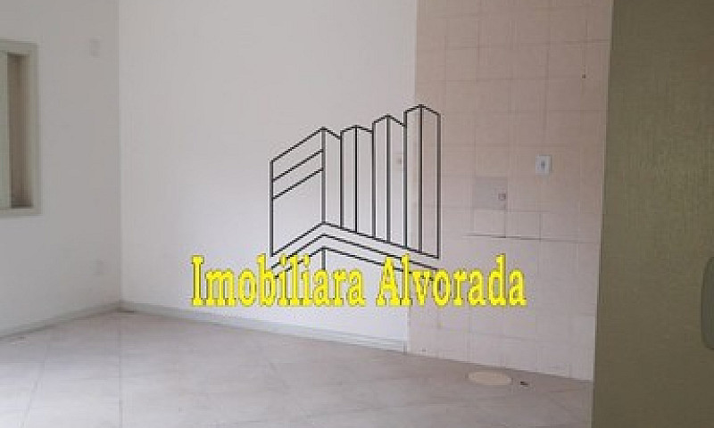 Alugo Ótima Casa No ...
