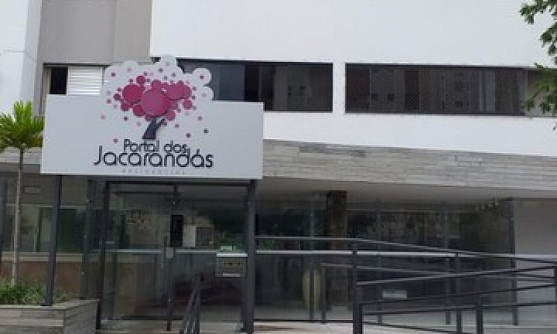 Condomínio Portal Do...