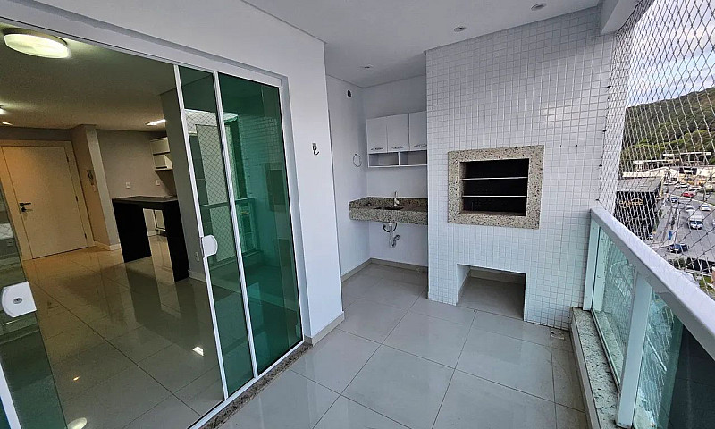 Exc Apt 02 Suites, A...