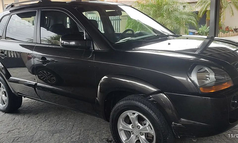 Hyundai Tucson 2.0 1...