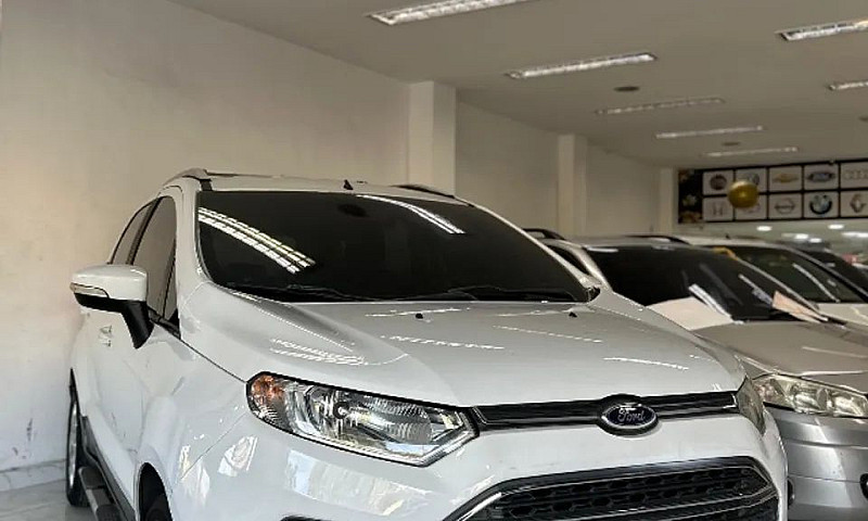 Ford Ecosport Titani...