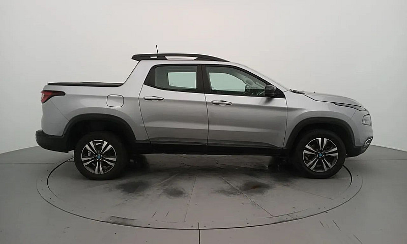 Fiat Toro Freedom 1....