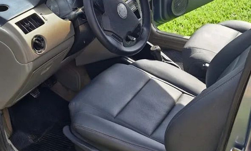 Volkswagen Parati 1....