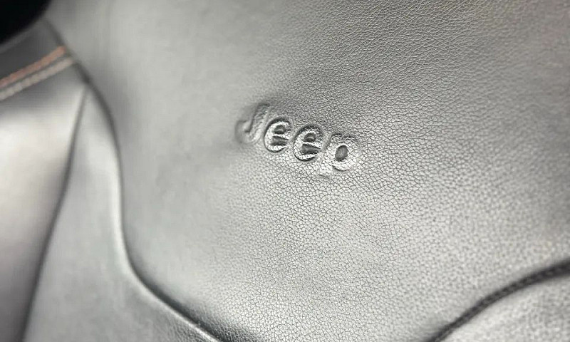 Jeep Compass Longitu...