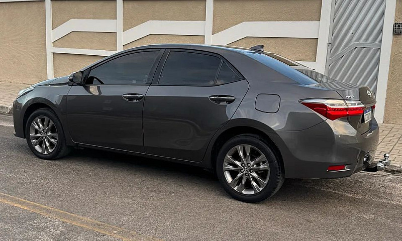 Toyota Corolla Xei 2...